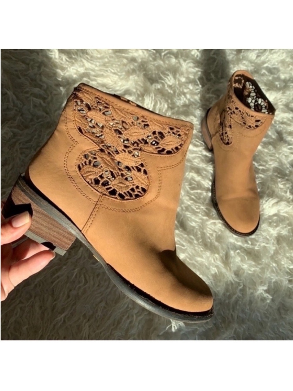 Very Volatile Crochet Heeled Moto Biker Summer Boots/Booties Sz 6 Tan brown